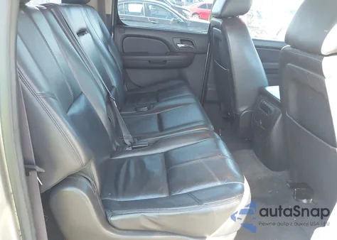 2013 Chevrolet Suburban 1500 Lt z USA, uszkodzony, nr VIN 1GNSKJE77DR335246